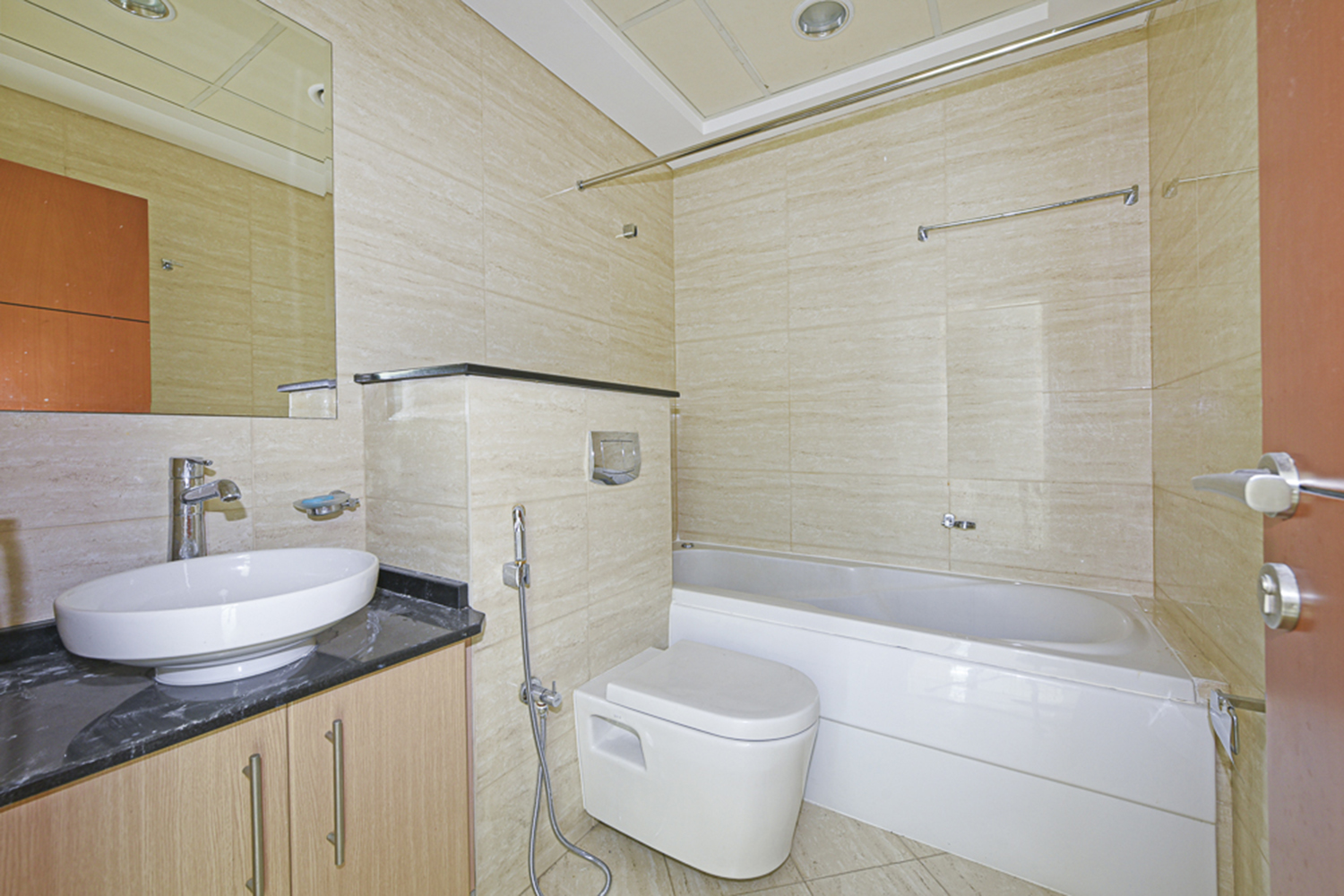 2 Bedrooms Apartment in Ocean Heights