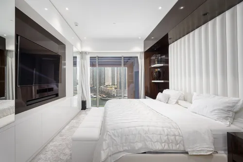 2 Bedrooms Apartment in Jumeirah Living Marina Gate