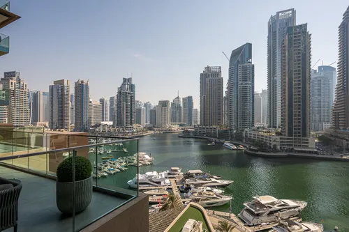 2 Bedrooms Apartment in Jumeirah Living Marina Gate