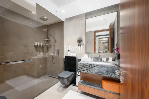 2 Bedrooms Apartment in Jumeirah Living Marina Gate