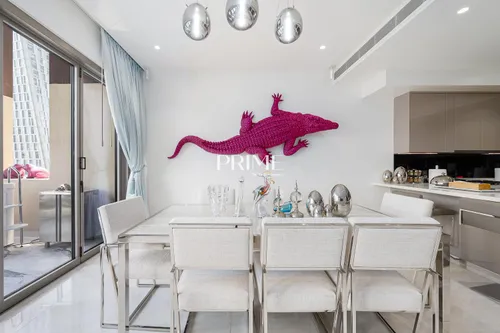 2 Bedrooms Apartment in Jumeirah Living Marina Gate