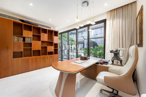 2 Bedrooms Apartment in Jumeirah Living Marina Gate