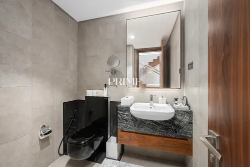 2 Bedrooms Apartment in Jumeirah Living Marina Gate