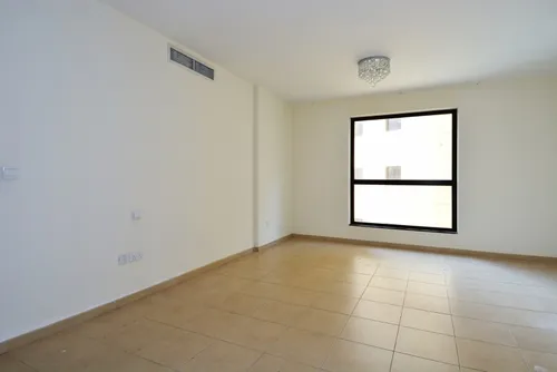 3 Bedrooms Apartment in Murjan 5