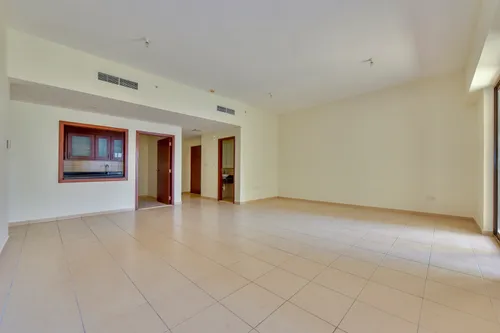2 Bedrooms Apartment in Sadaf 6