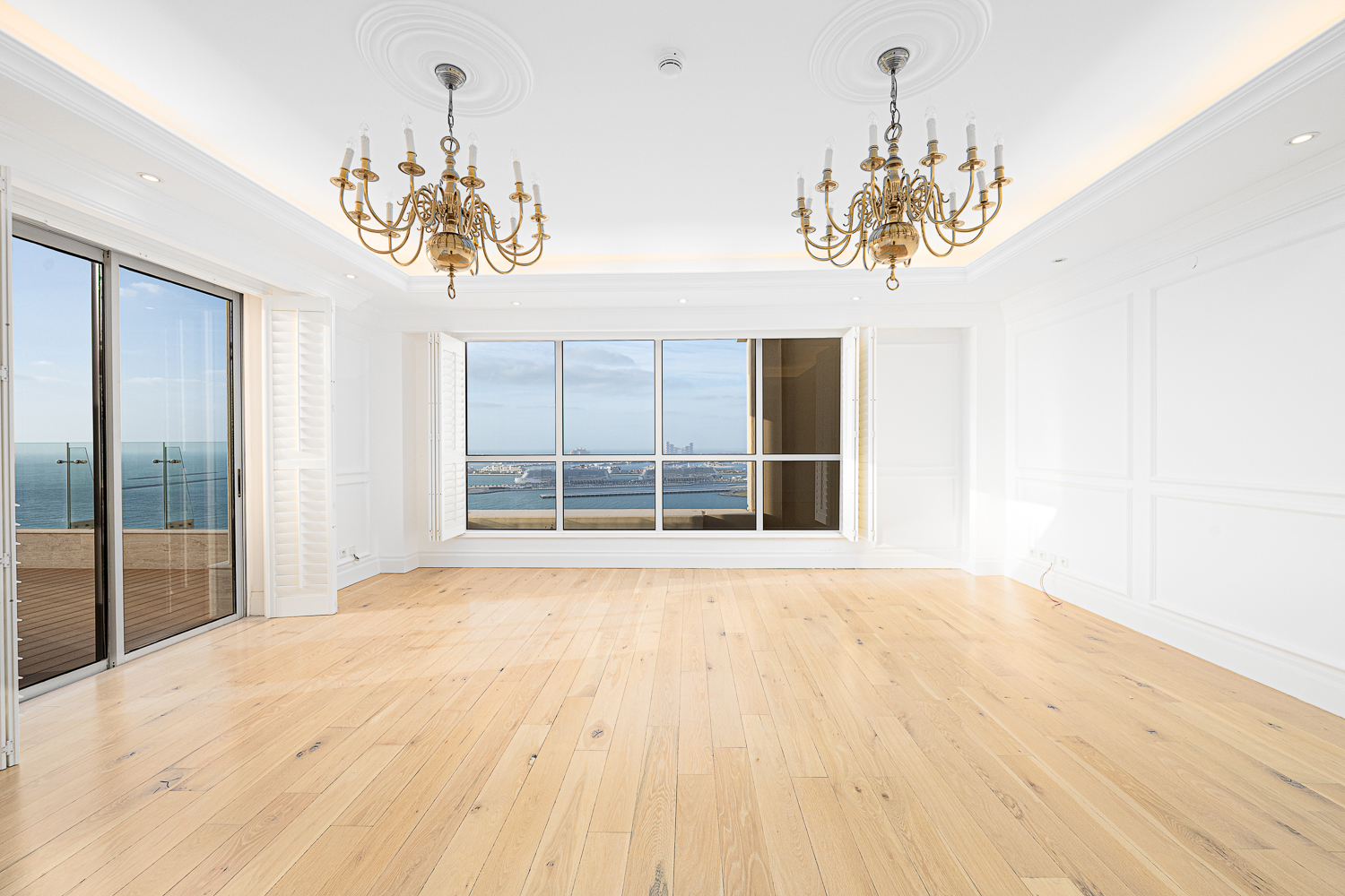 2 Bedrooms Penthouse in Rimal 3