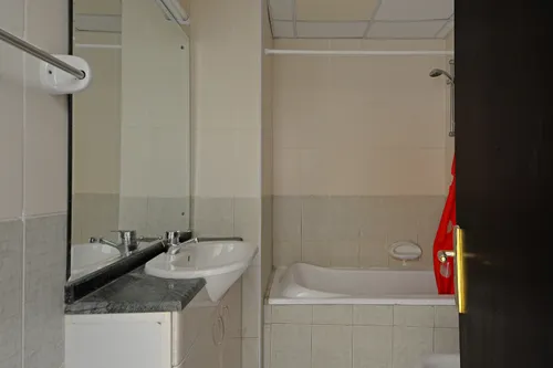 Apartment in Lake City Tower