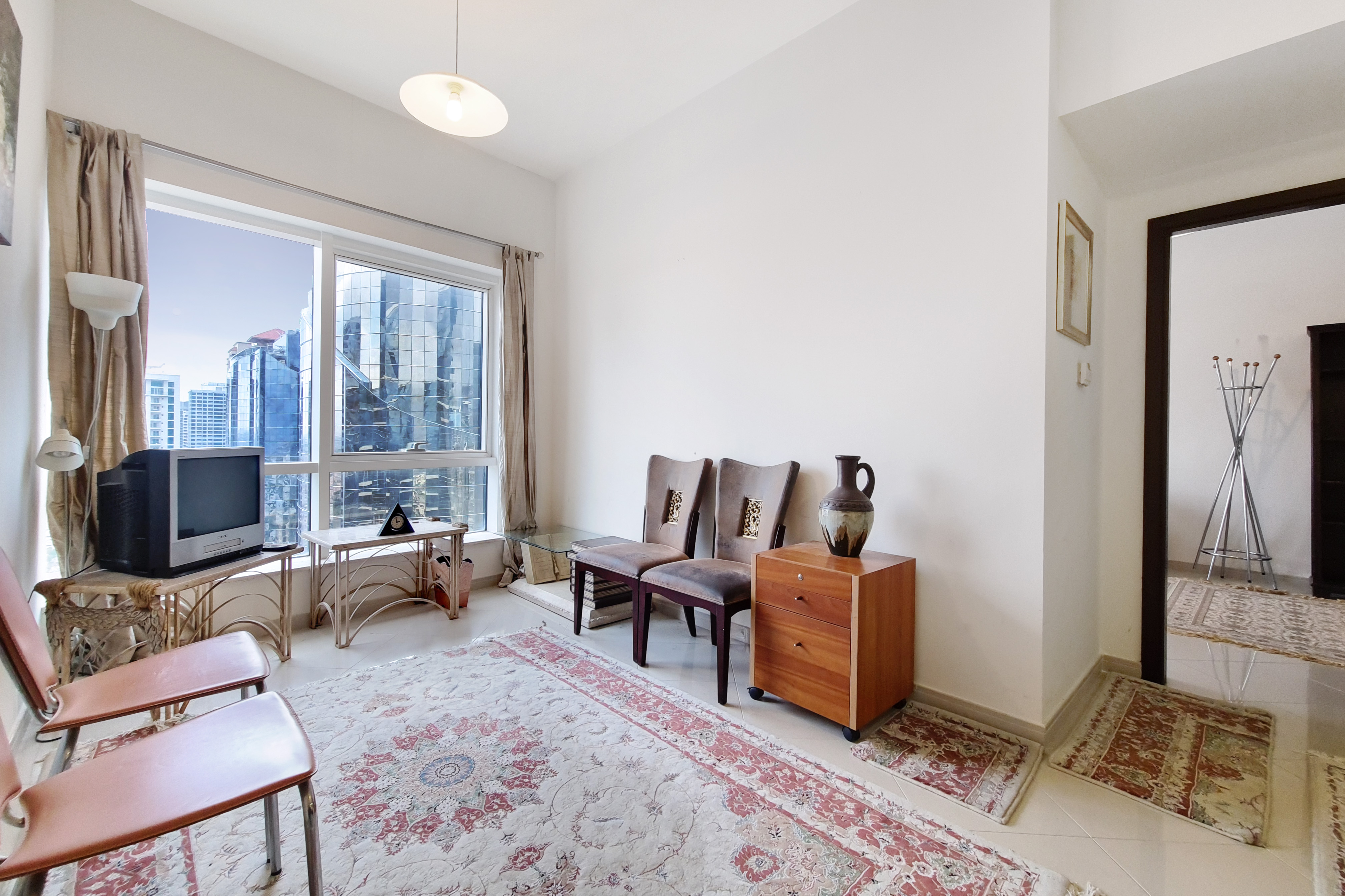 1 Bedroom Apartment in Concorde Tower