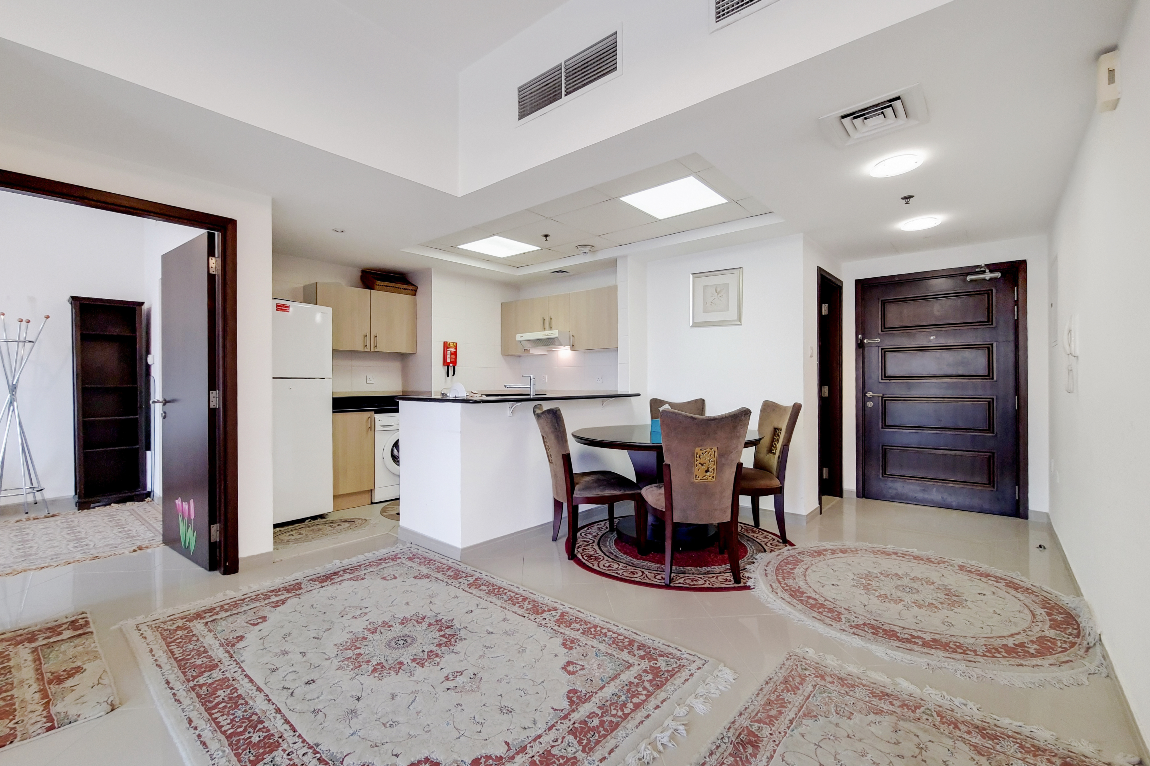 1 Bedroom Apartment in Concorde Tower