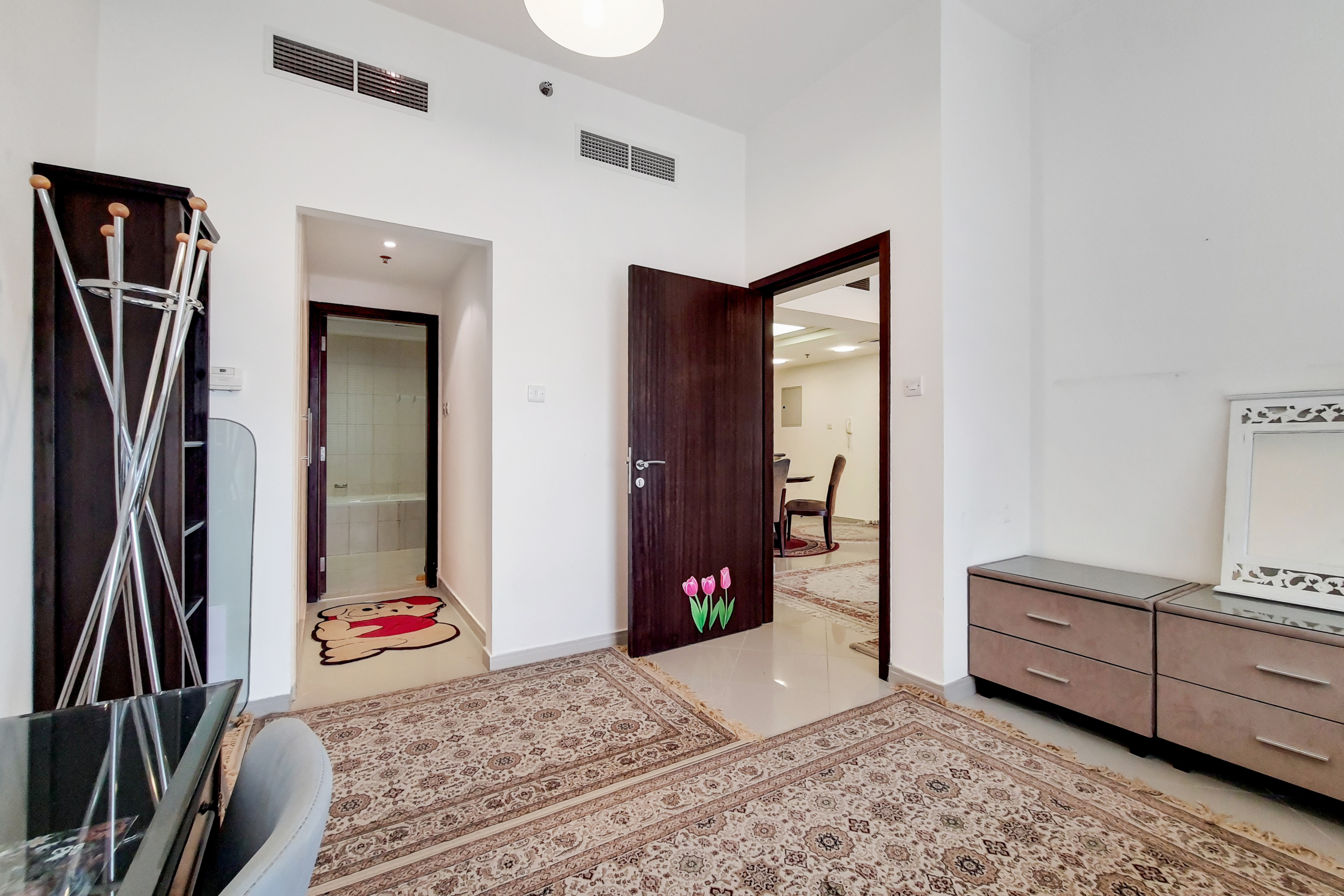 1 Bedroom Apartment in Concorde Tower