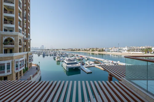  Apartment in Palm Views West