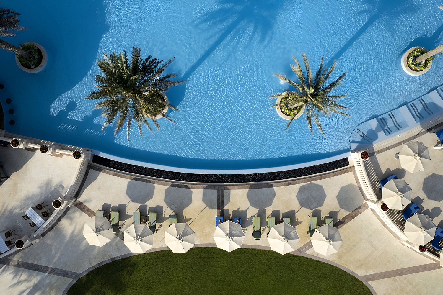  Apartment in Raffles The Palm