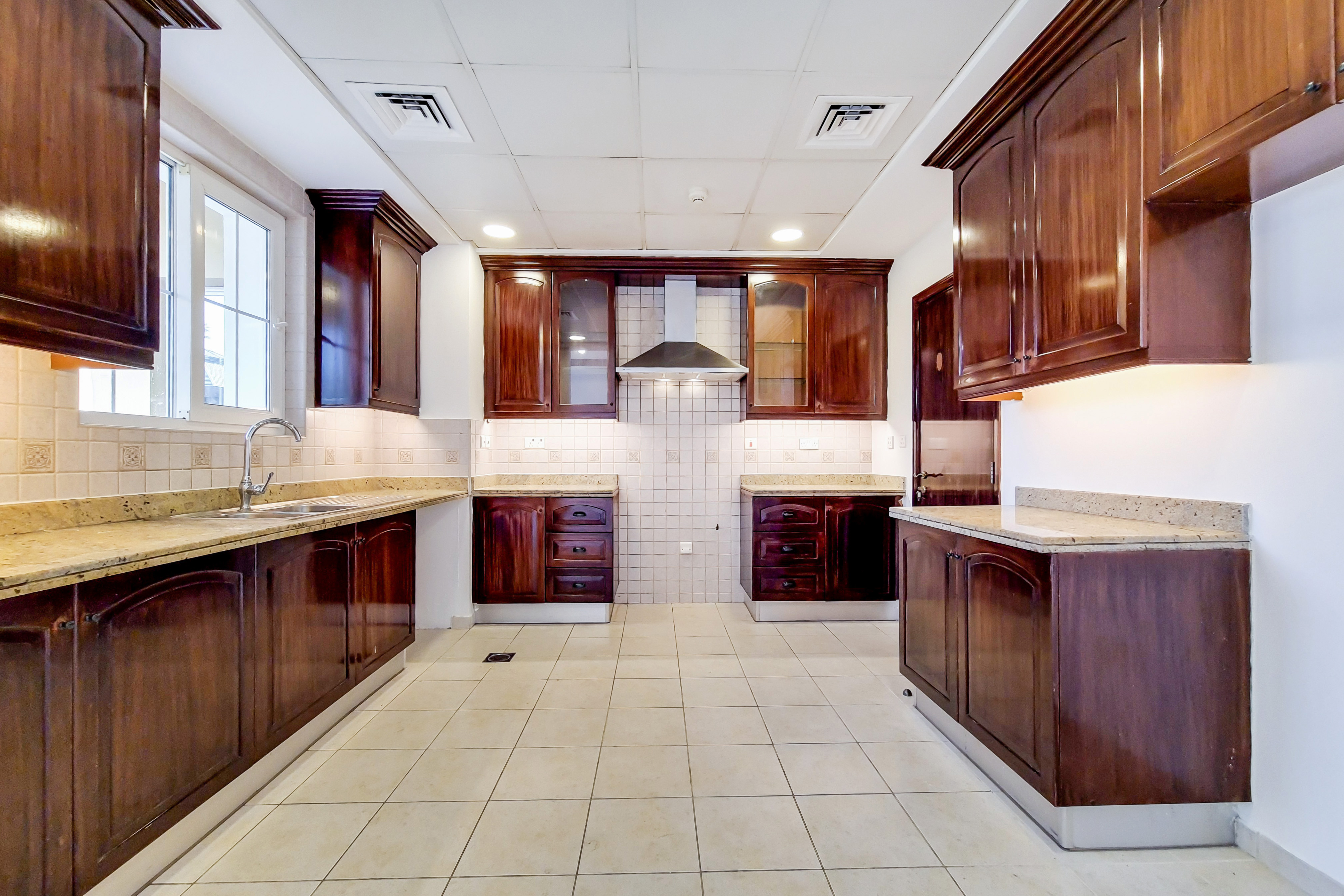 5 Bedrooms Villa in Mirador La Coleccion 1