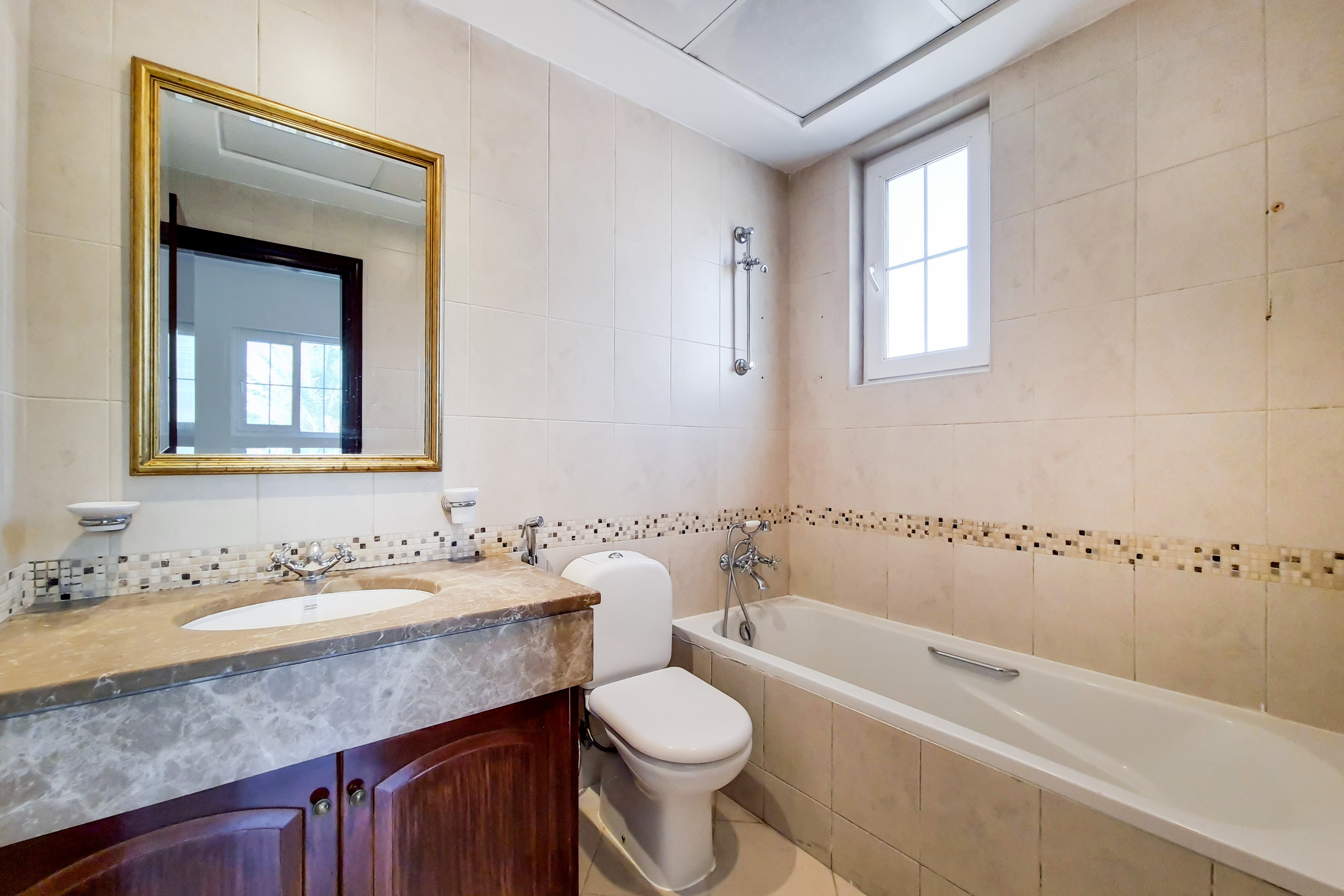 5 Bedrooms Villa in Mirador La Coleccion 1