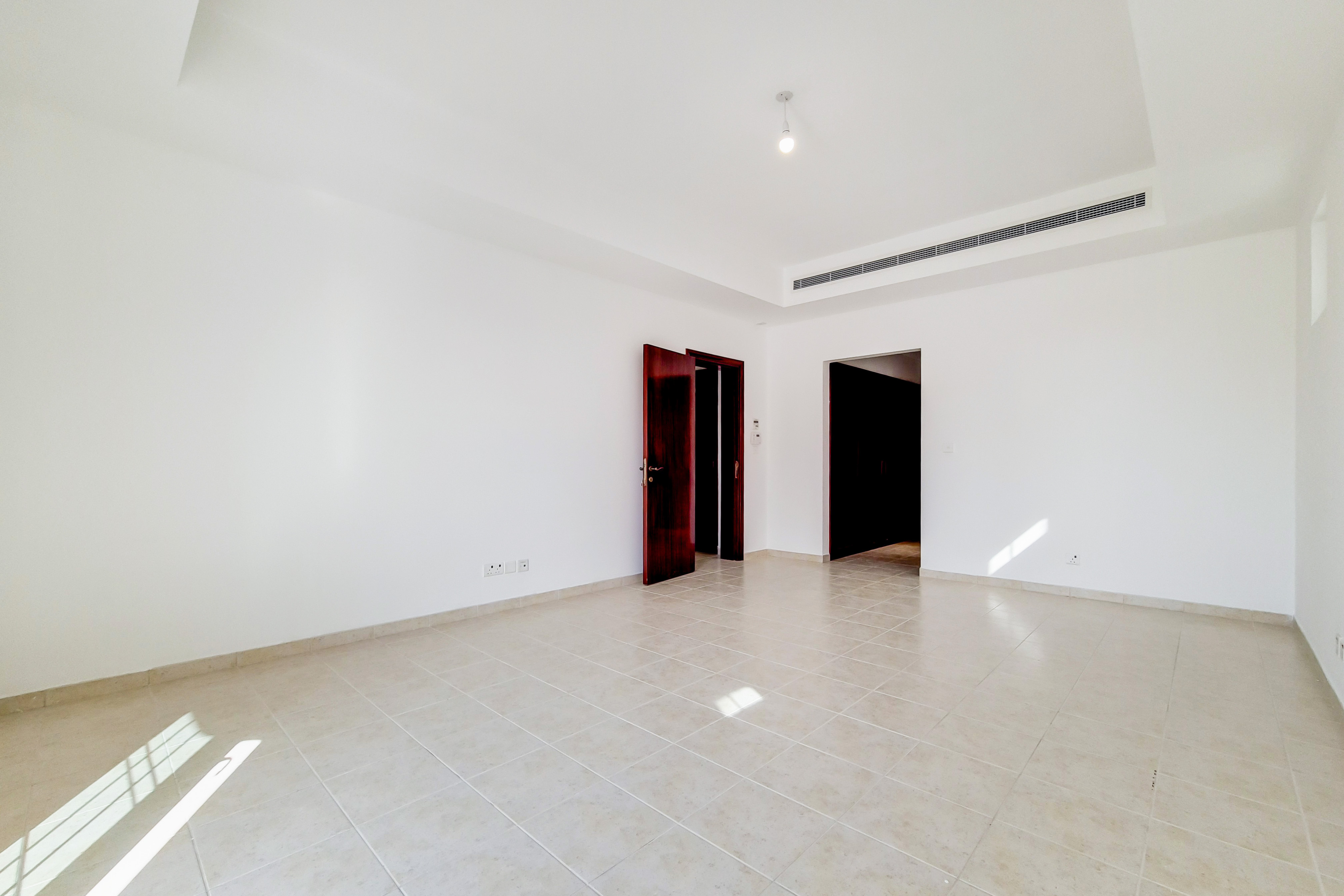 5 Bedrooms Villa in Mirador La Coleccion 1