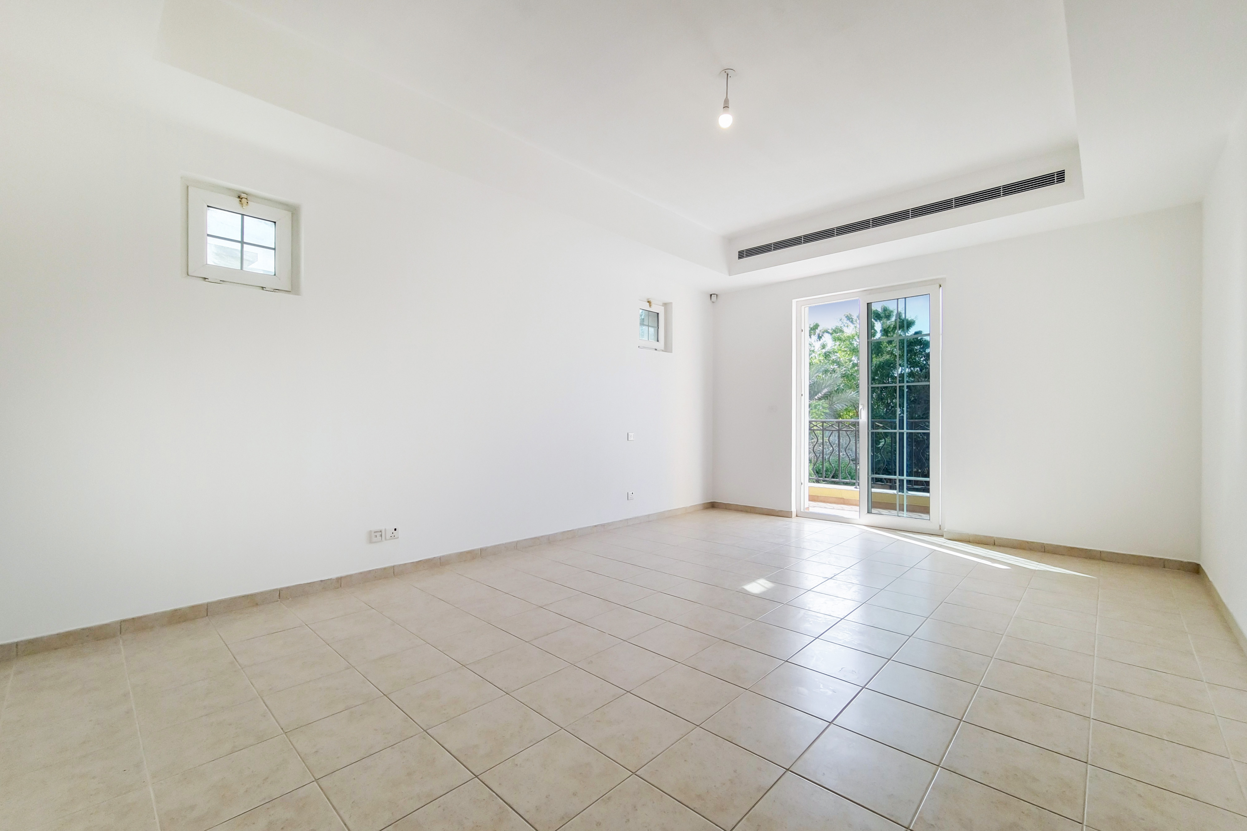 5 Bedrooms Villa in Mirador La Coleccion 1