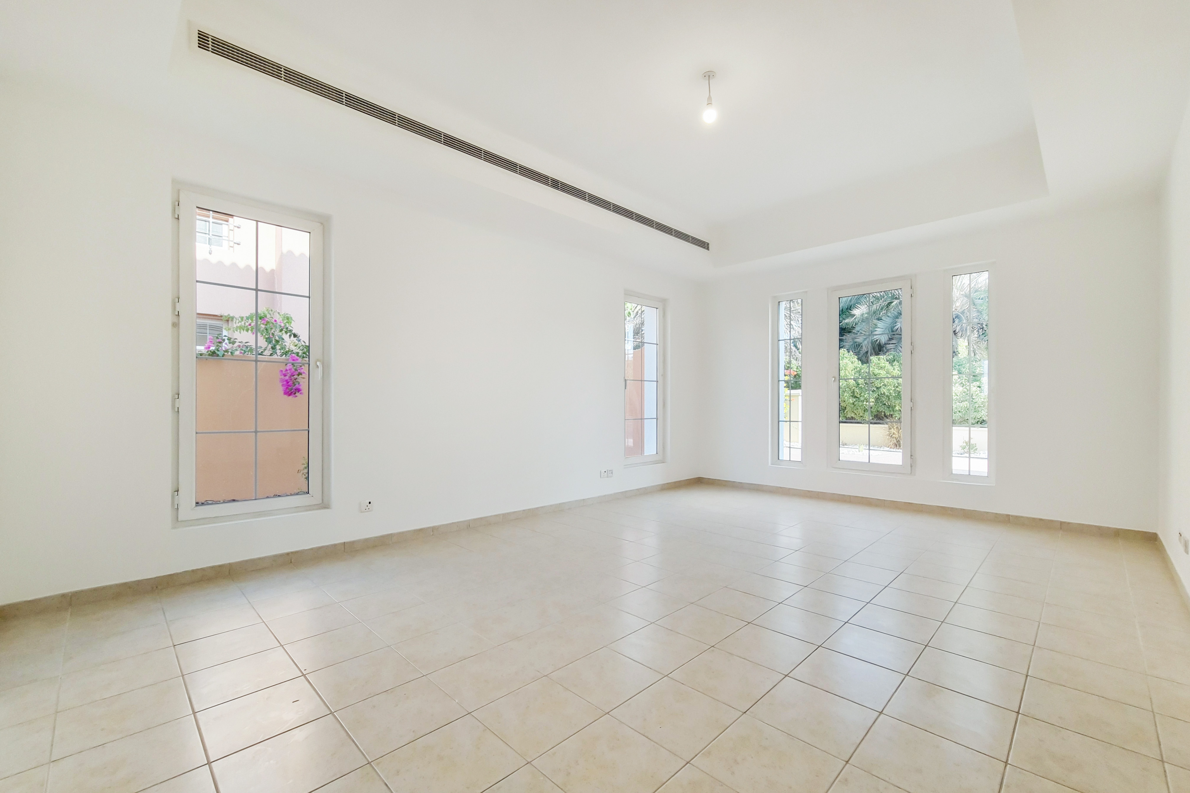 5 Bedrooms Villa in Mirador La Coleccion 1