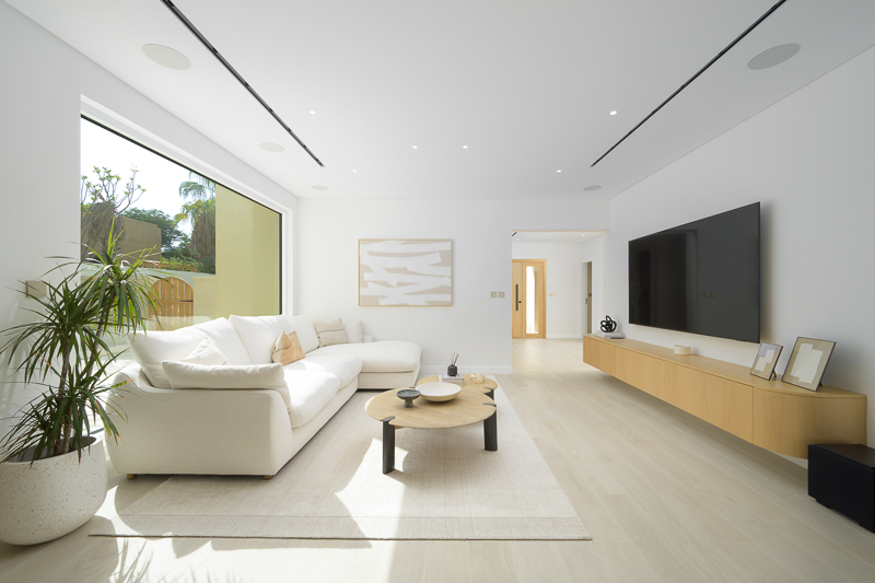 6 Bedrooms Villa in Al Mahra