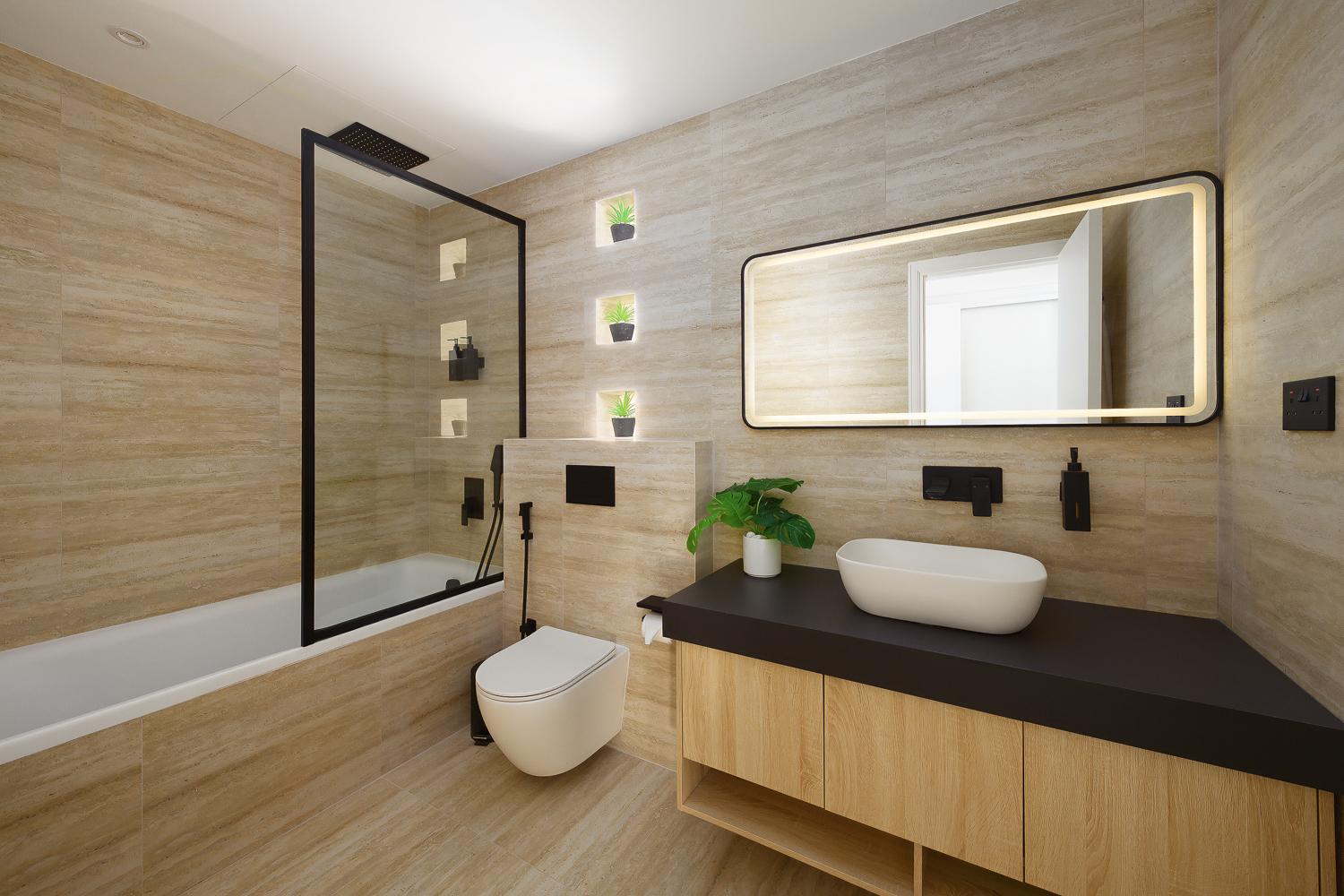 6 Bedrooms Villa in 1 Street, Terra Nova