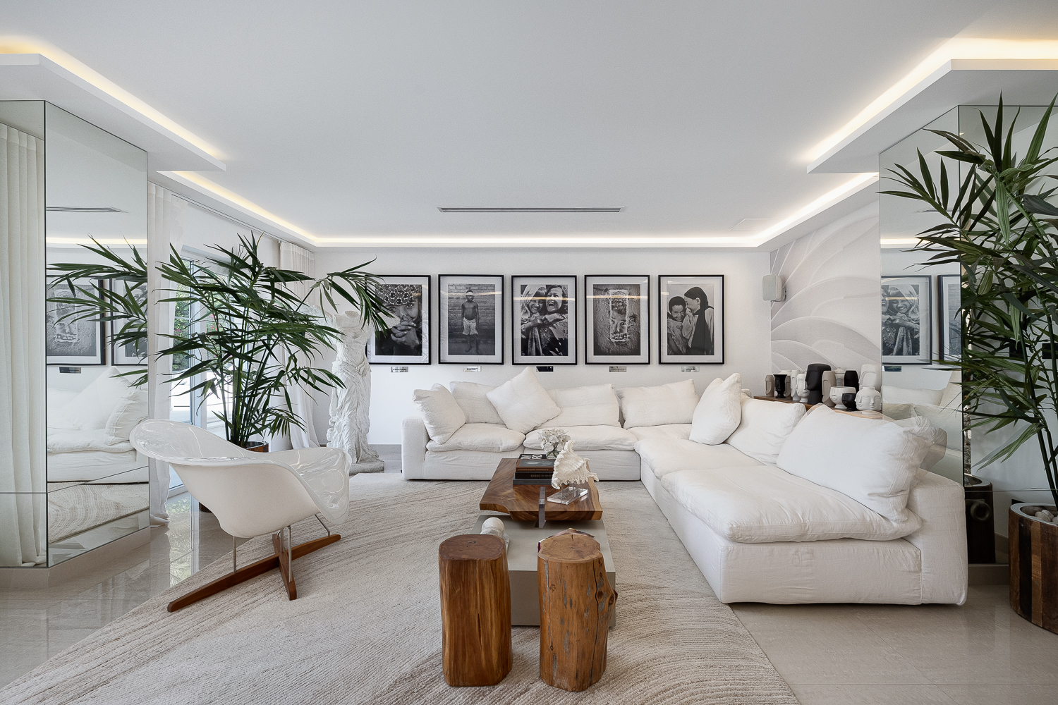 6 Bedrooms Villa in 1 Street, Terra Nova