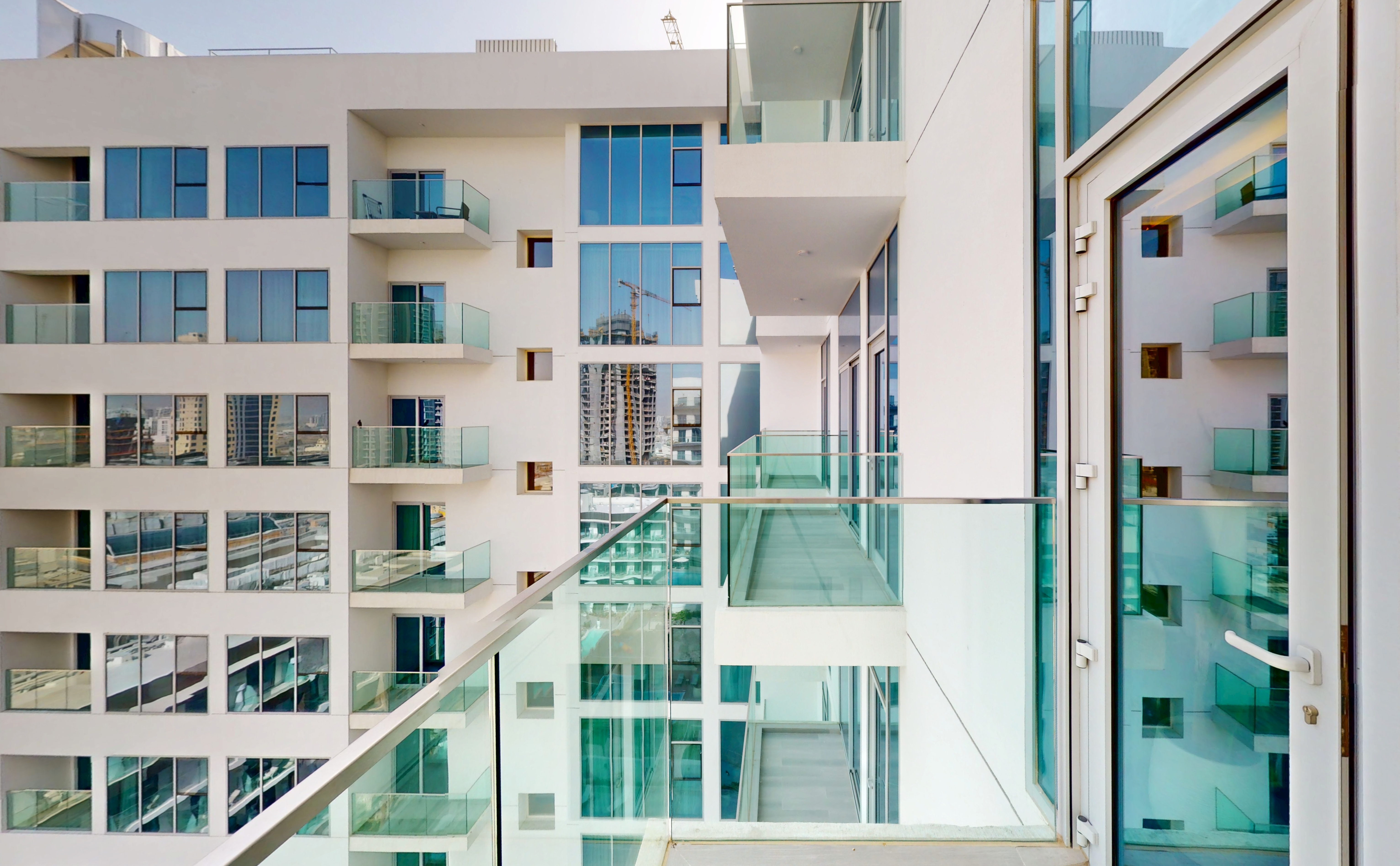 1 Bedroom Apartment in Concept 7 Residences