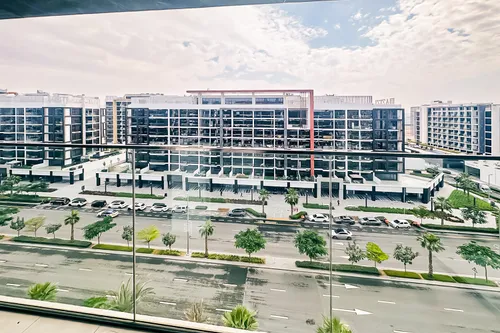 3 Bedrooms Apartment in Azizi Riviera 27