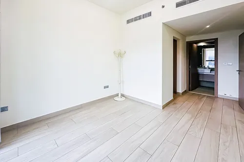 3 Bedrooms Apartment in Azizi Riviera 27