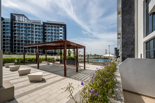 Apartment in Azizi Riviera 33