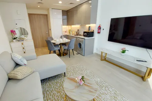  Apartment in Azizi Riviera 33