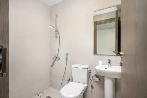 2 Bedrooms Apartment in Residences 18