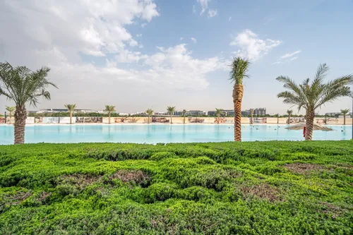2 Bedrooms Apartment in Residences 18