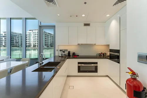 3 Bedrooms Apartment in Residences 13