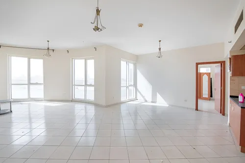 2 Bedrooms Apartment in The Crescent B