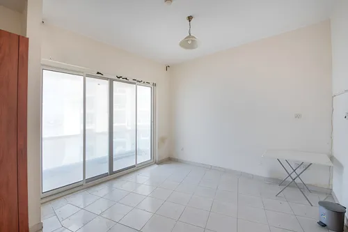 2 Bedrooms Apartment in The Crescent B