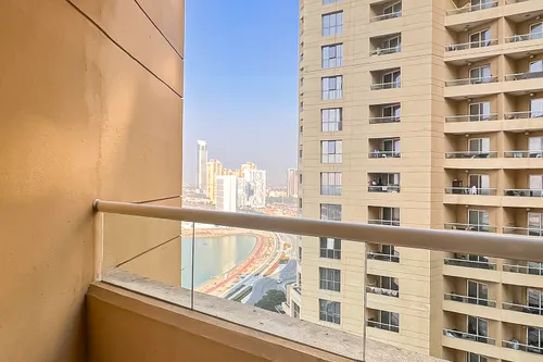  Apartment in Lakeside Tower B