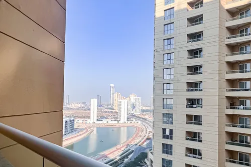  Apartment in Lakeside Tower B