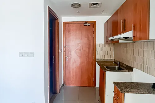  Apartment in Lakeside Tower B