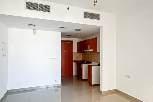  Apartment in Lakeside Tower B