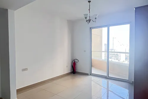  Apartment in Lakeside Tower B