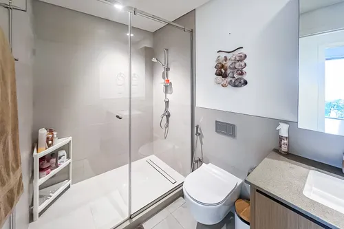 1 Bedroom Apartment in Surf Building 1