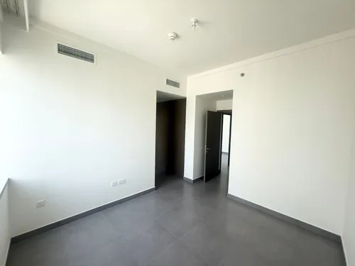 2 Bedrooms Apartment in Creek Gate Tower 1