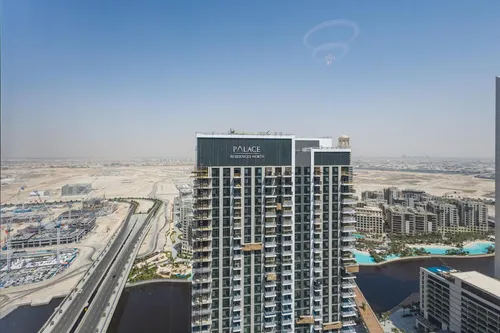 3 Bedrooms Apartment in Creek Gate Tower 1
