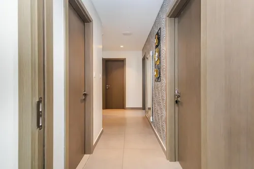 3 Bedrooms Apartment in Creek Gate Tower 1
