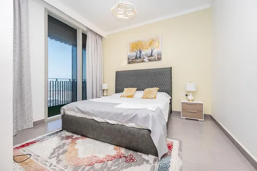 3 Bedrooms Apartment in Creek Gate Tower 1