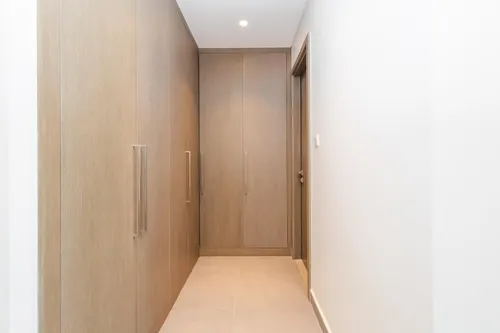 3 Bedrooms Apartment in Creek Gate Tower 1