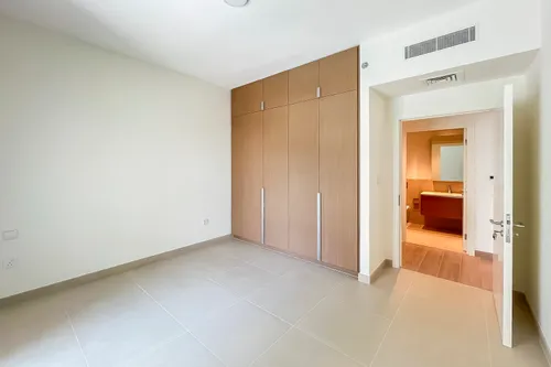 1 Bedroom Apartment in Grove at Creek Beach Building 1