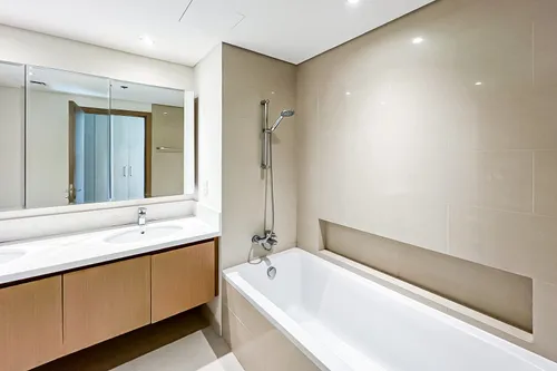 2 Bedrooms Apartment in Harbour Views T2