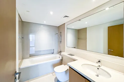 2 Bedrooms Apartment in Harbour Views T2