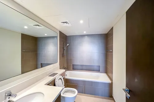 2 Bedrooms Apartment in Harbour Views T1