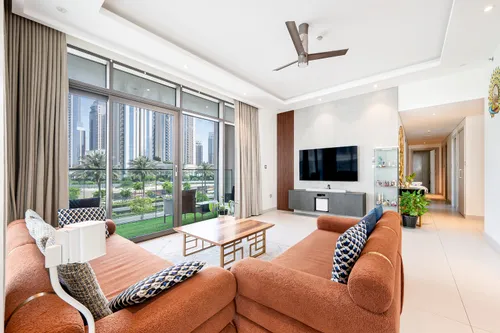 3 Bedrooms Apartment in The Cove Building 2